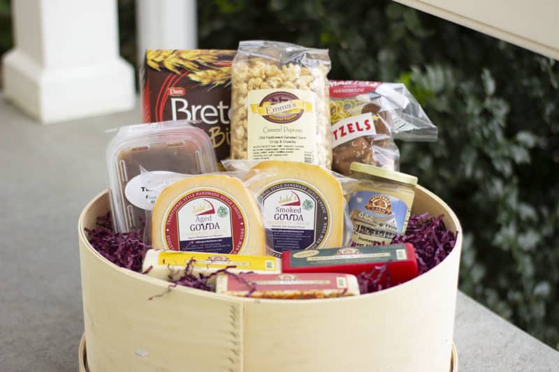 christmas-gift-baskets-farm-favorites
